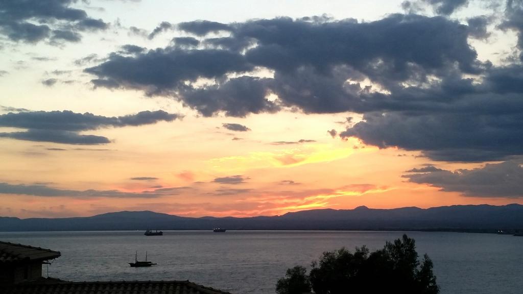 Appartamento Studio Holiday Kalamata Esterno foto