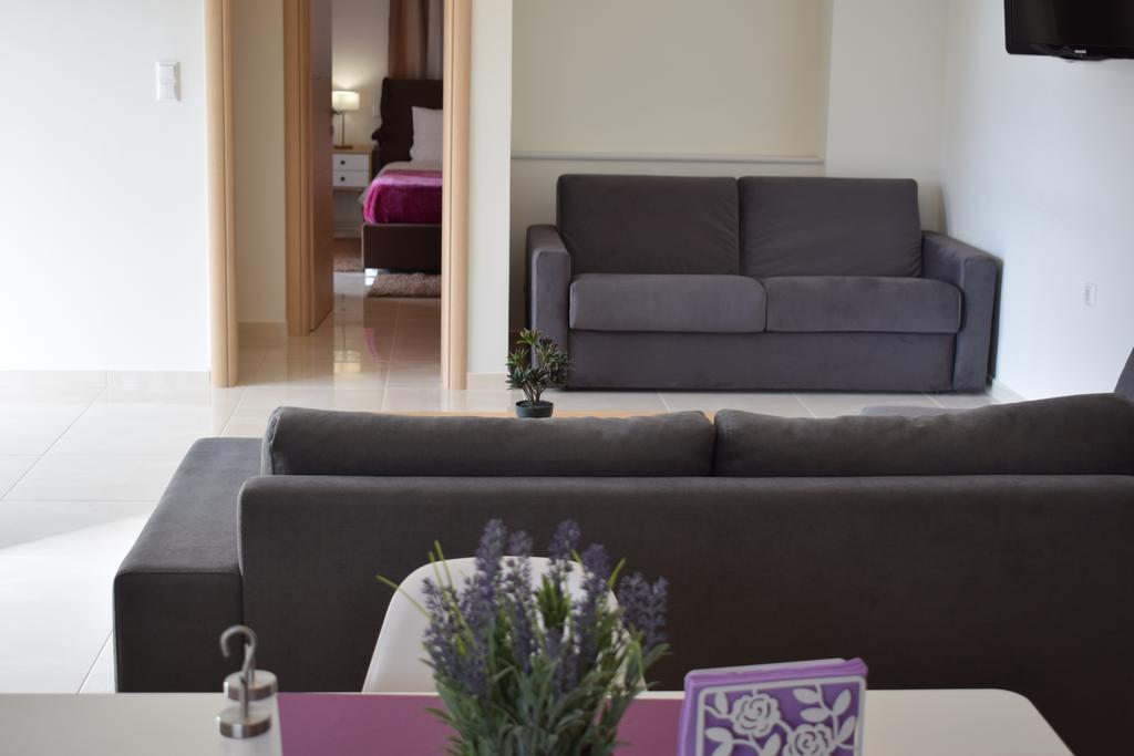Appartamento Studio Holiday Kalamata Esterno foto