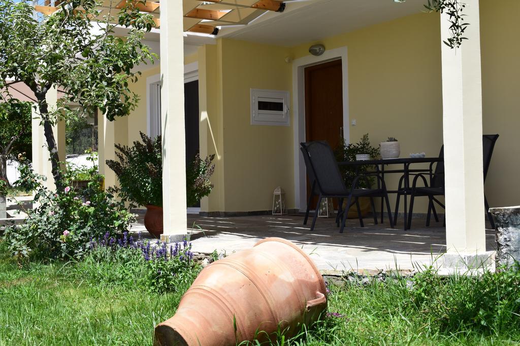 Appartamento Studio Holiday Kalamata Esterno foto