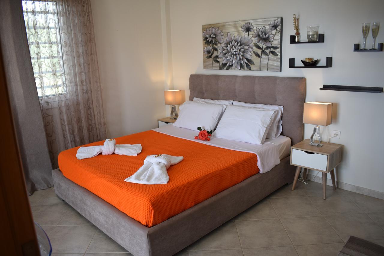 Appartamento Studio Holiday Kalamata Esterno foto